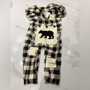 Cozy Black and Cream Jumpsuit with Relaxed Fit